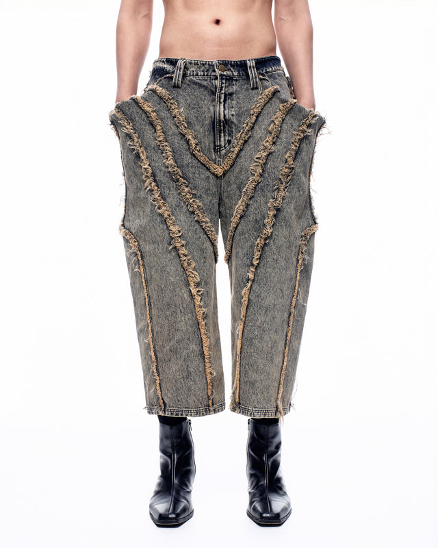 SS26 RAW EDGE BLACKHOLE BERMUDA PANTS (-40%)