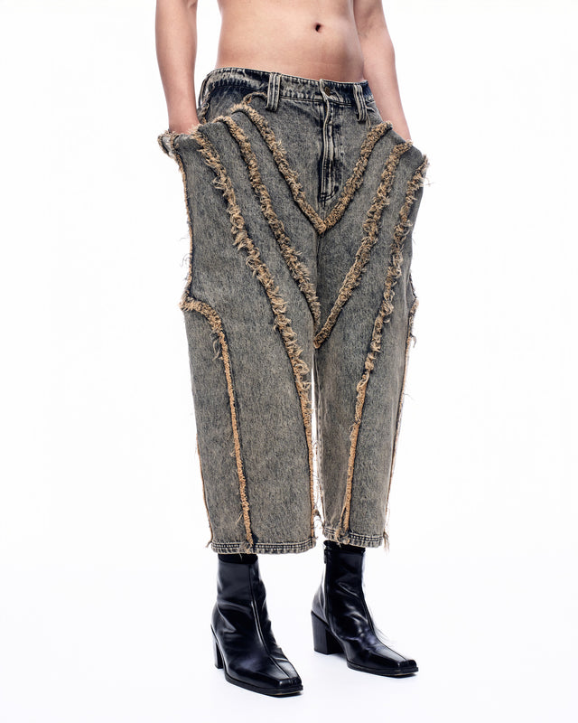 SS26 RAW EDGE BLACKHOLE BERMUDA PANTS (-40%)