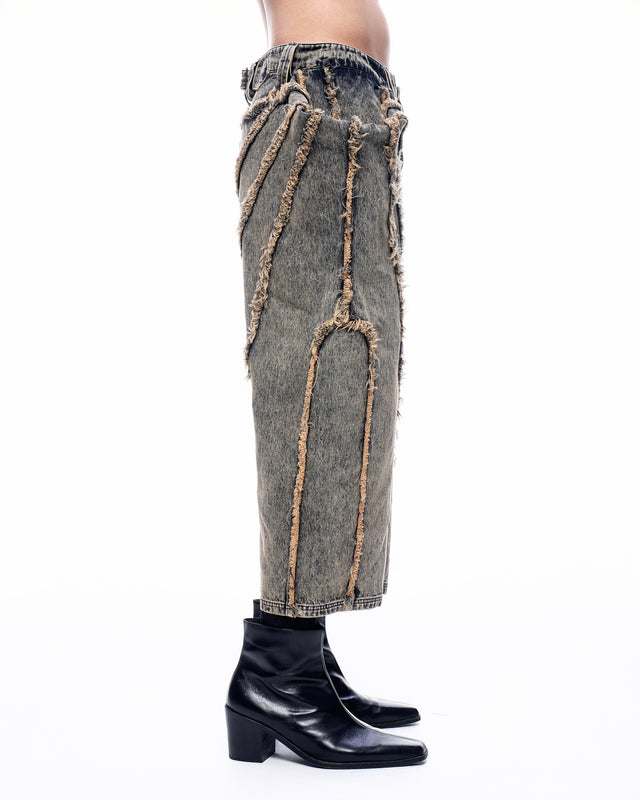 SS26 RAW EDGE BLACKHOLE BERMUDA PANTS (-40%)